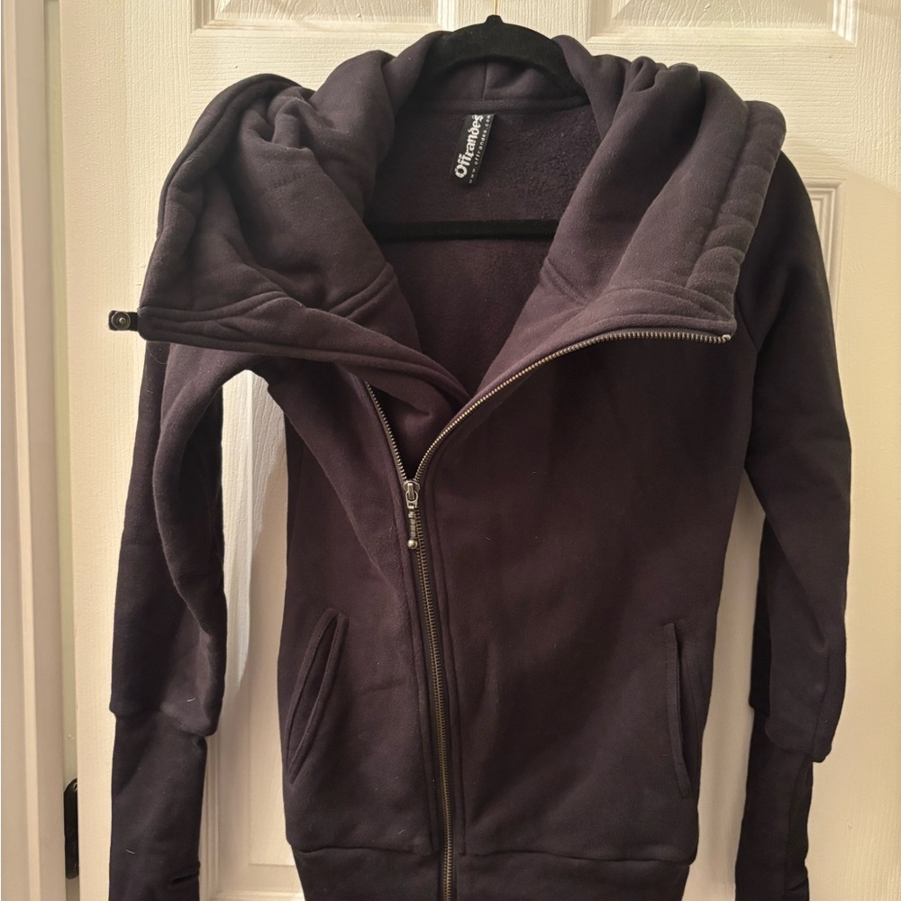 Offrandes Women's Black Jacket